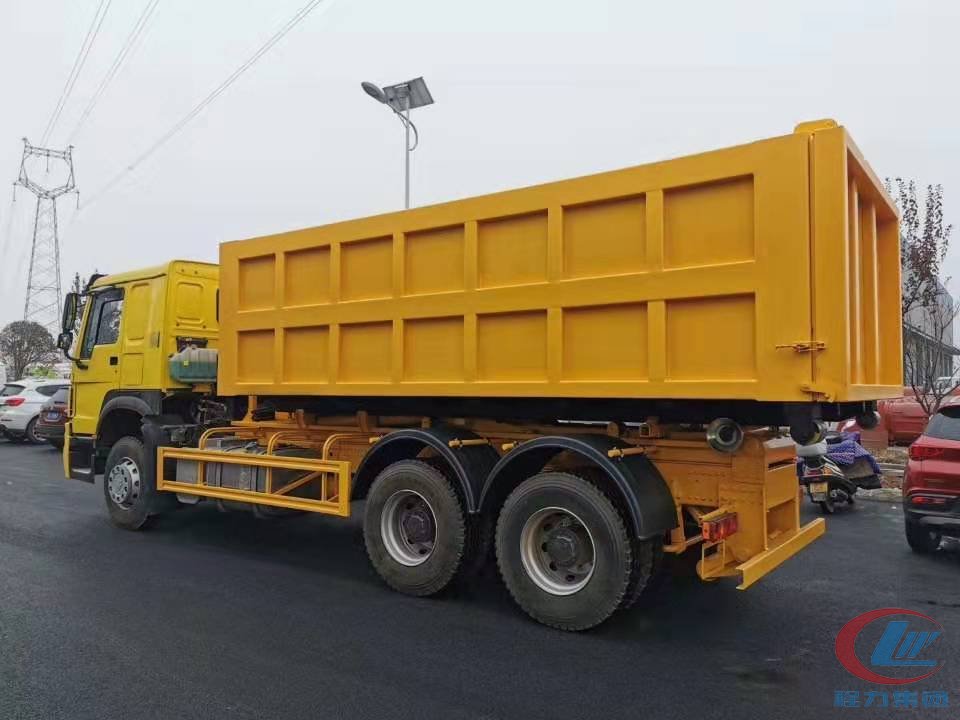 Heavy duty hydraulic hook arm system detail