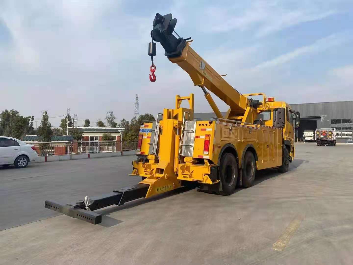 Heavy-duty detachable boom and lifting system