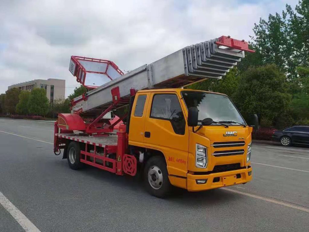 JMC aerial ladder truck front view