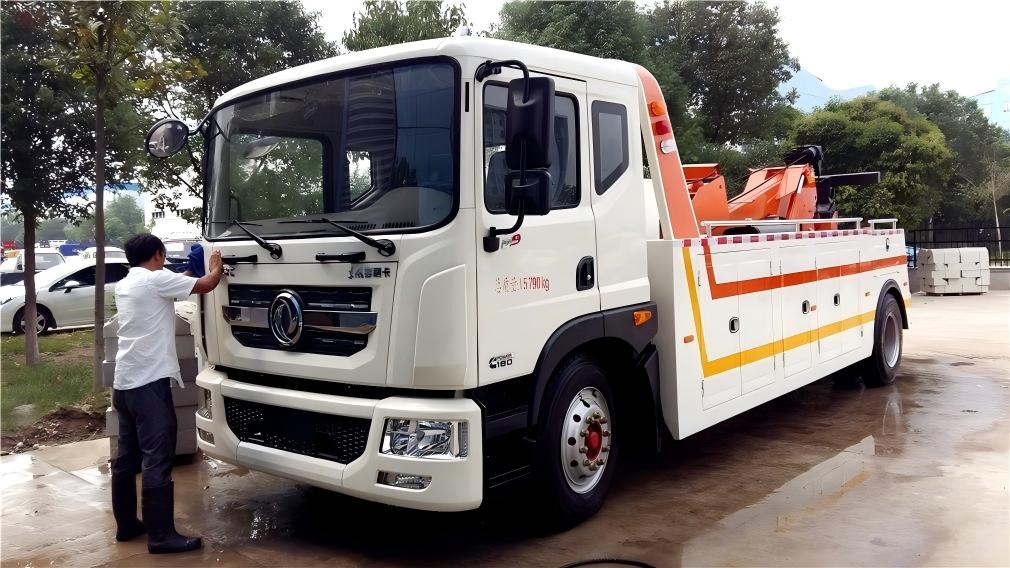 Dongfeng D9 wrecker truck details