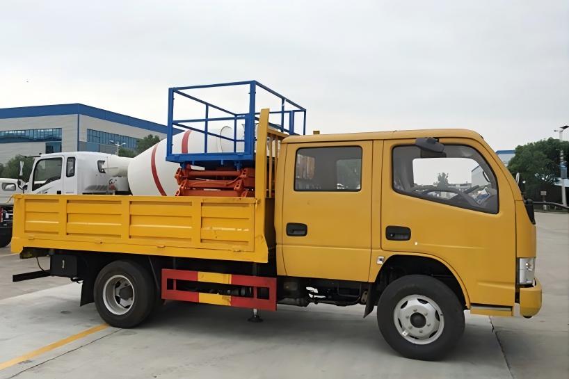 Dongfeng vertical lift truck side view