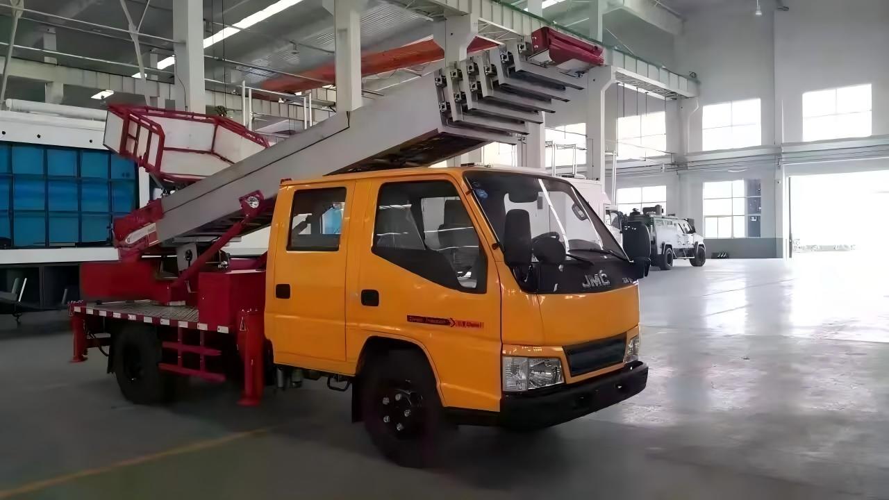 Aerial ladder truck hydraulic extension system